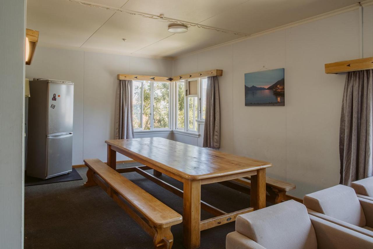 Hippo Lodge Backpackers Queenstown Exterior foto